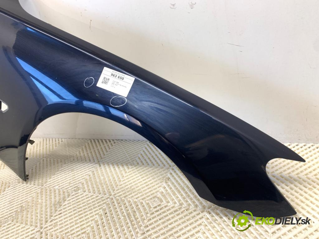 BMW F01 sedan 2010 240 kW 740 i, Li 2979 Blatník pravy predný A89