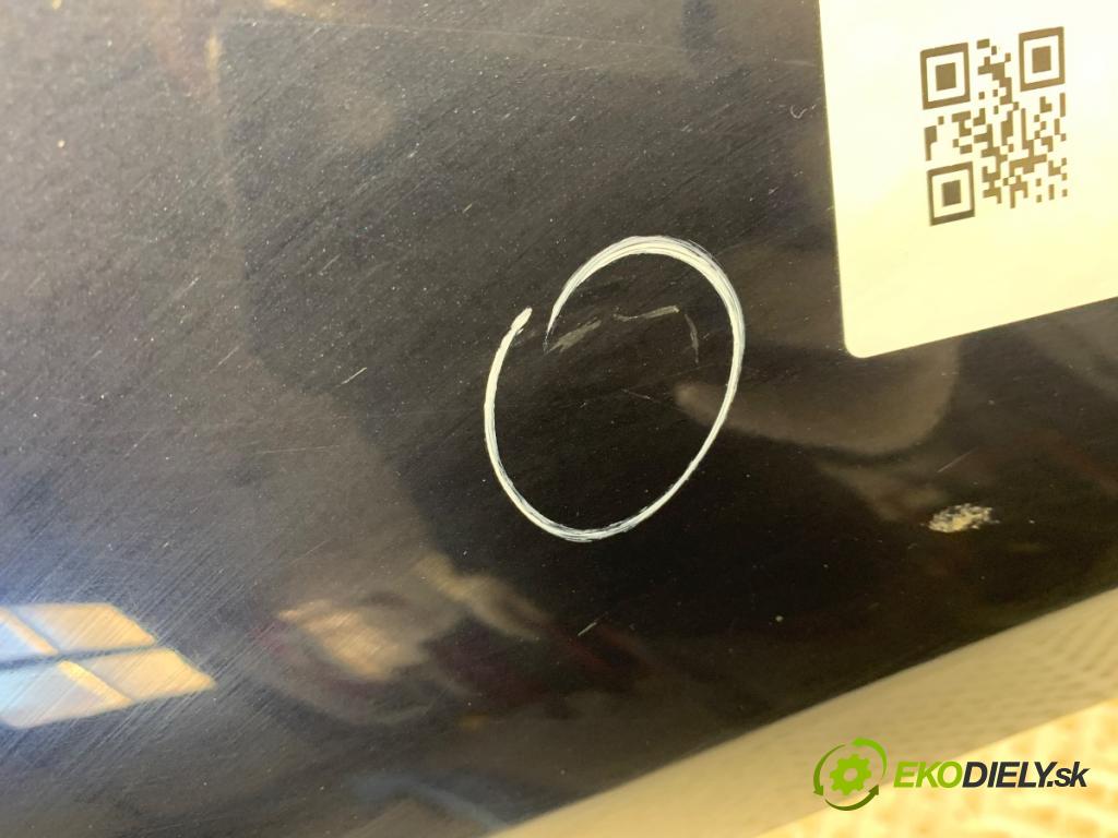 BMW F01 sedan 2010 240 kW 740 i, Li 2979 Blatník pravy predný A89