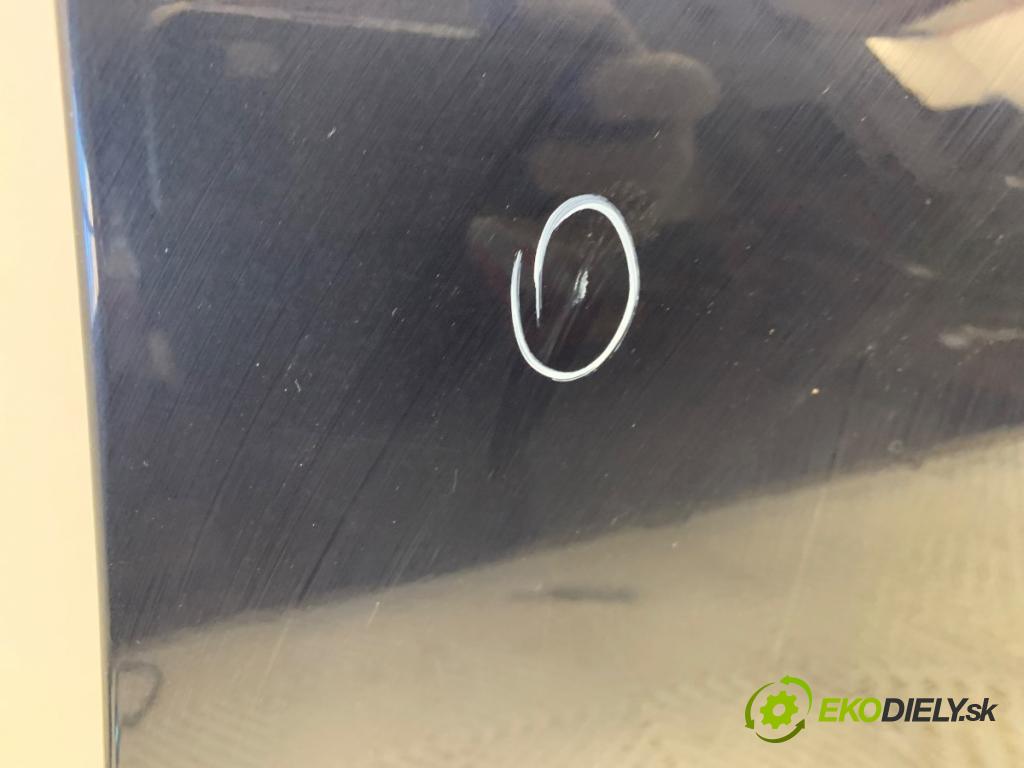 BMW F01 sedan 2010 240 kW 740 i, Li 2979 Blatník pravy predný A89