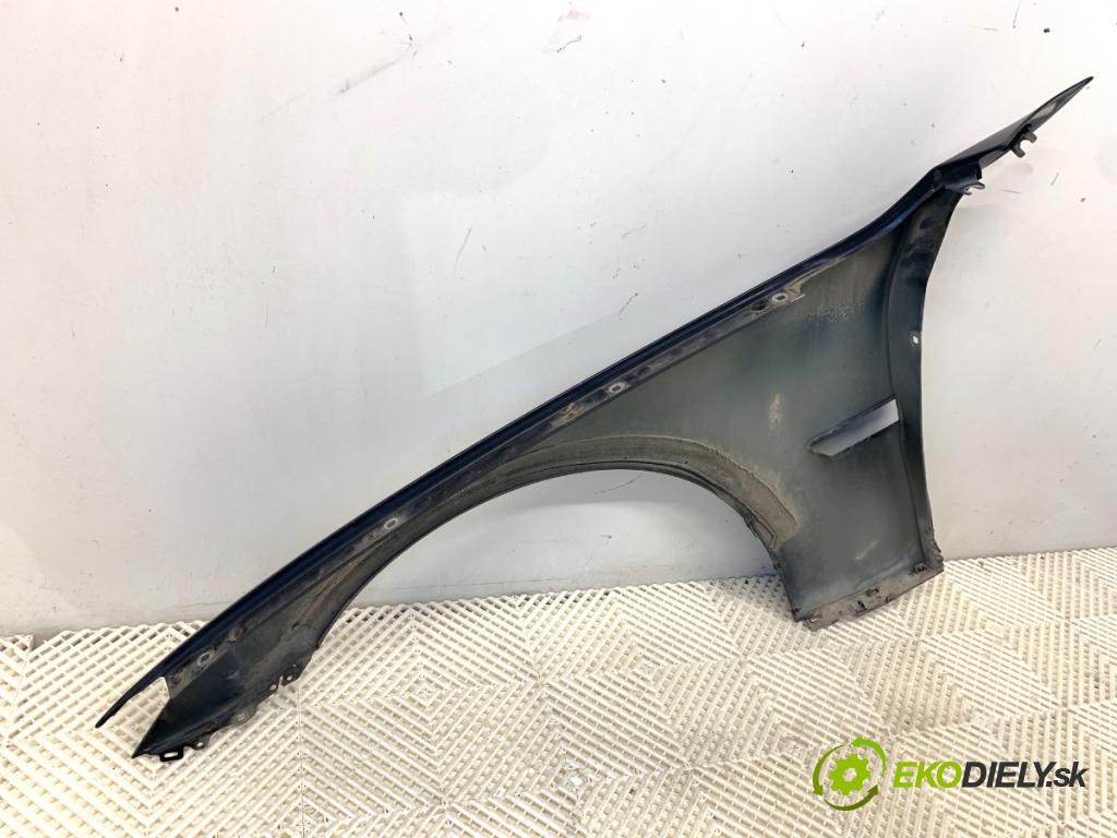 BMW F01 sedan 2010 240 kW 740 i, Li 2979 Blatník pravy predný A89