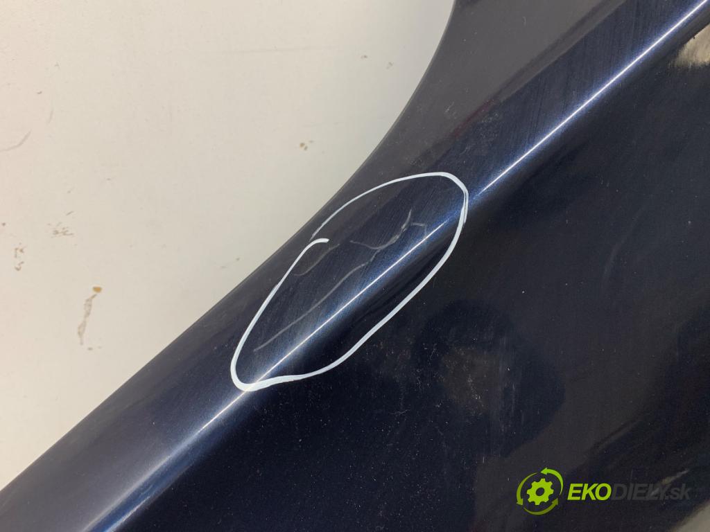 BMW F01 sedan 2010 240 kW 740 i, Li 2979 Blatník ľavy predný A89