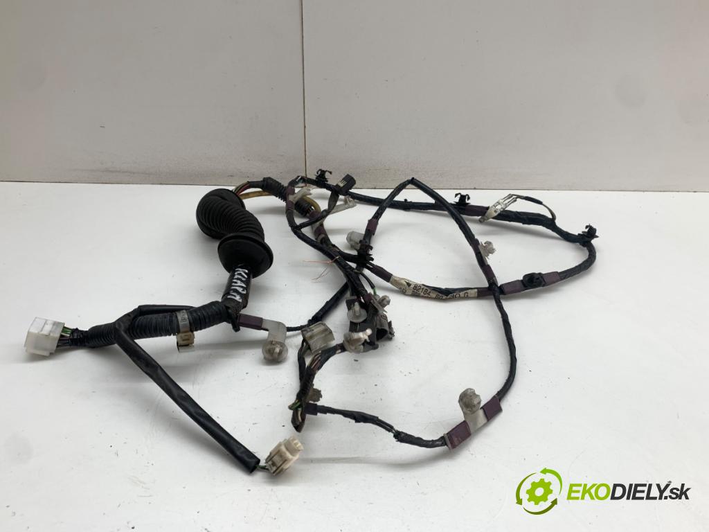TOYOTA LAND CRUISER J12 samochód terenowy zamknięty 2005 120 kW 3.0 D-4D (KDJ120, KDJ125) 2982 Káblovačka dverí kufra zad 8218460230