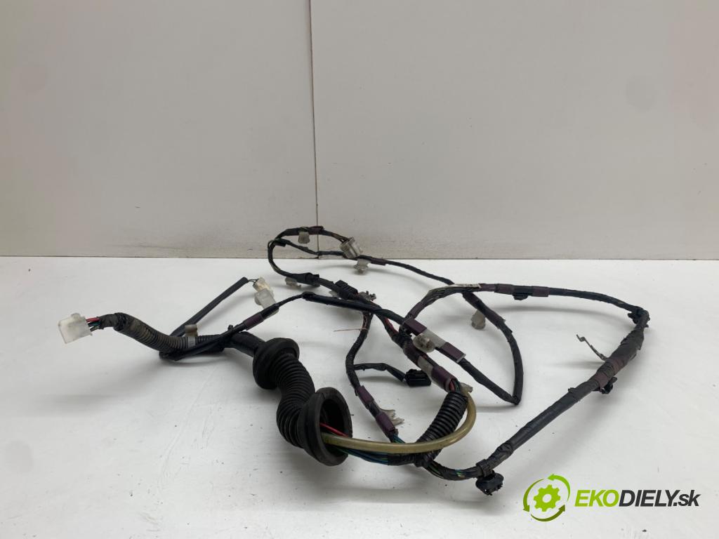 TOYOTA LAND CRUISER J12 samochód terenowy zamknięty 2005 120 kW 3.0 D-4D (KDJ120, KDJ125) 2982 Káblovačka dverí kufra zad 8218460230
