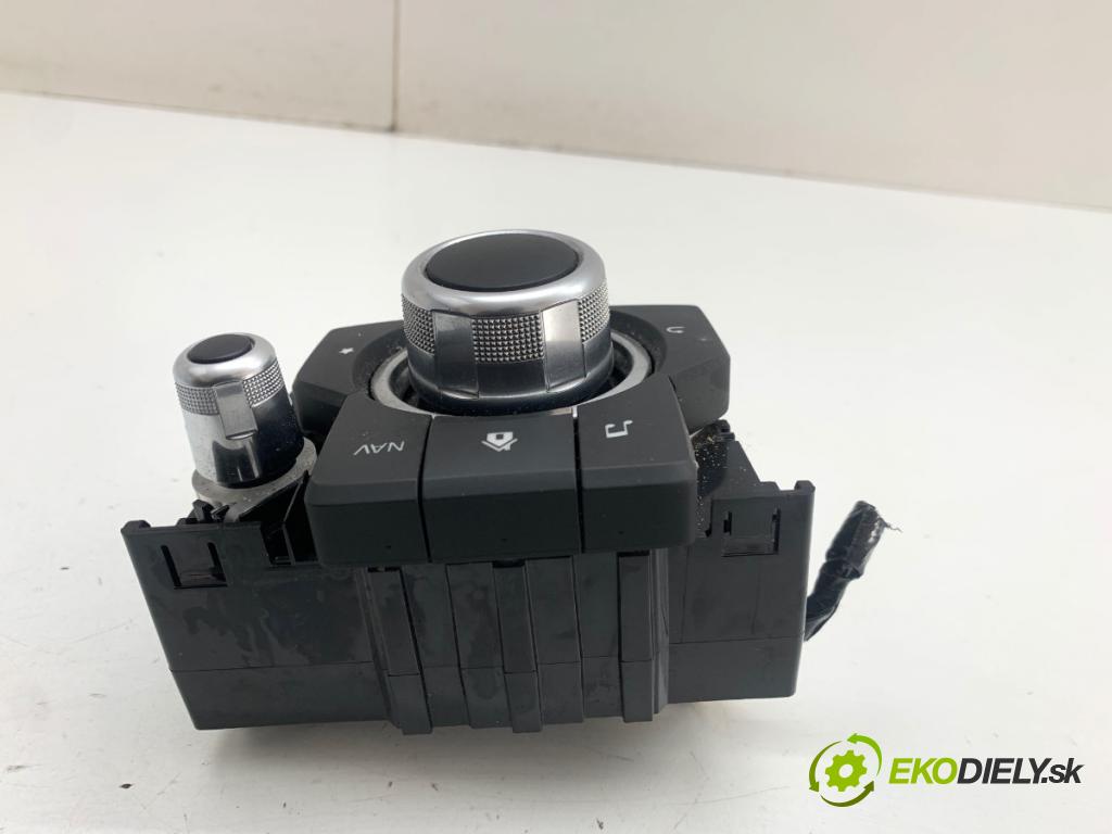 MAZDA 6 GJ Kombi 2016 141 kW 2.5 2488 Panel ovládania navigácie GMJ666CM0A