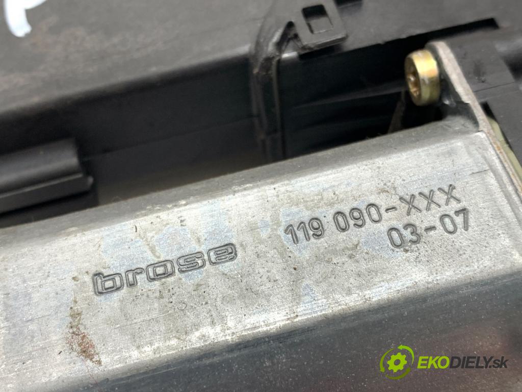 VW PASSAT B5 FL sedan 2001 85 kW 2.0 1984 motor sťahovaní okna pravý přední část 0130821694