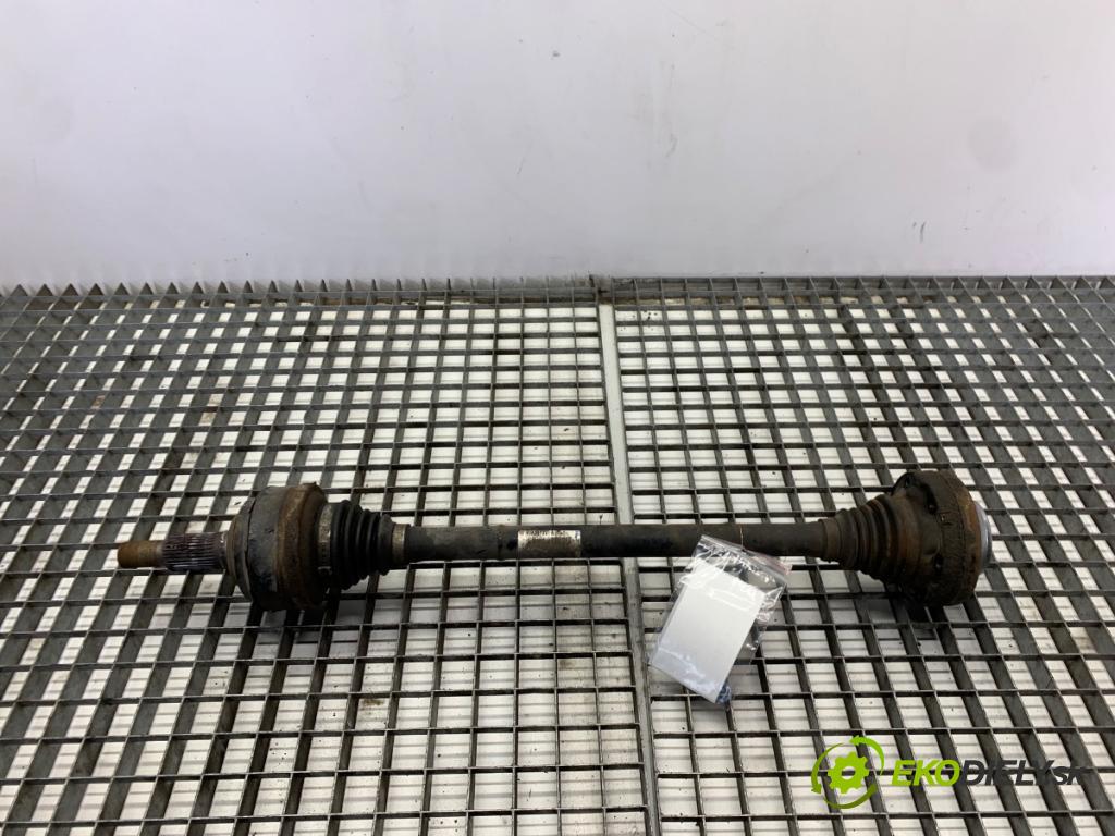 VW TOUAREG SUV 2004 230 kW 5.0 V10 TDI 4921 poloos levý zadní část 7L0501201A