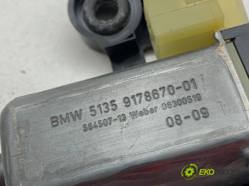 BMW F01 sedan 2010 240 kW 740 i, Li 2979 Motor rolety Dvere pravy zad 9168840