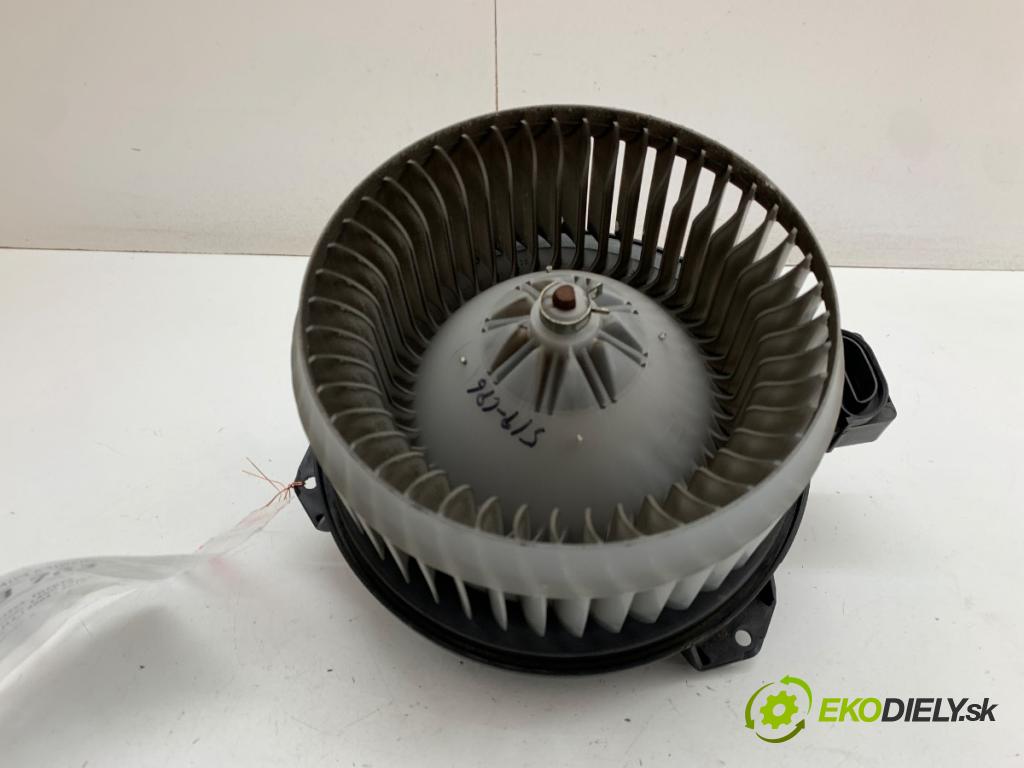 TOYOTA LAND CRUISER J12 samochód terenowy zamknięty 2005 120 kW 3.0 D-4D (KDJ120, KDJ125) 2982 ventilátor kúrenia 194000-5310