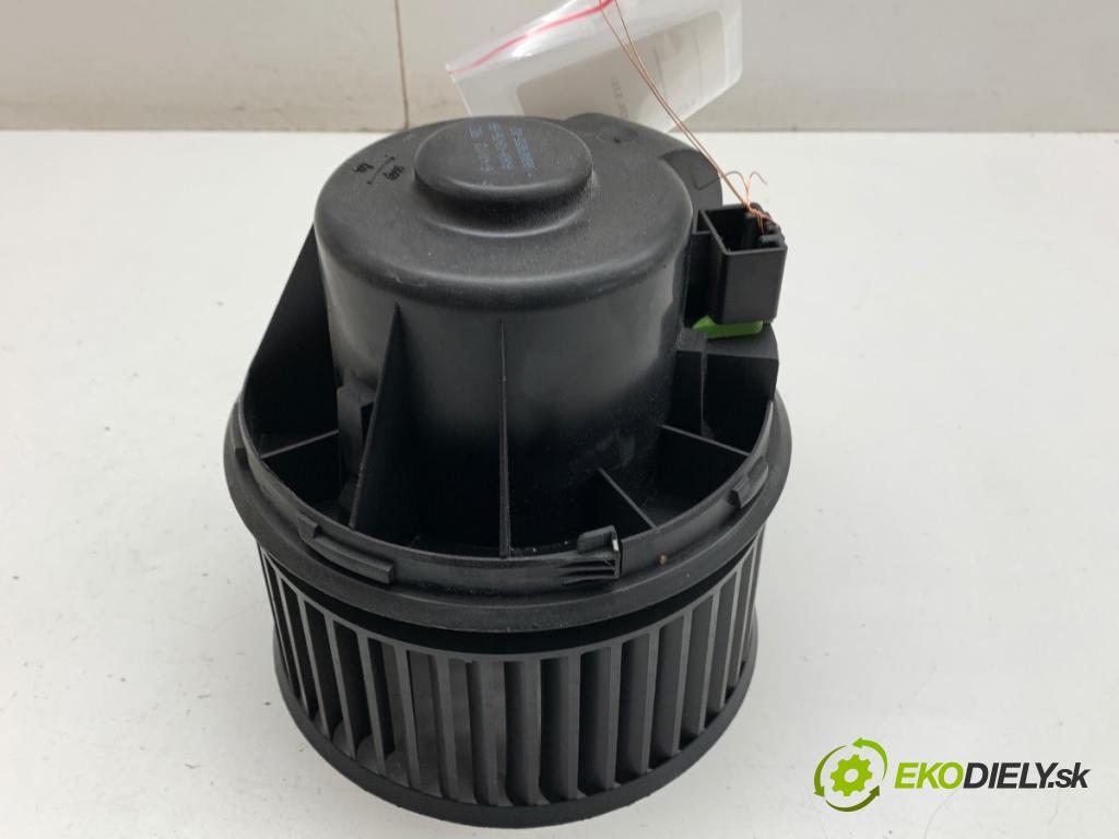 VOLVO V40 liftback 2012 84 kW D2 1560 ventilátor kúrenia AV6N-18456-AA