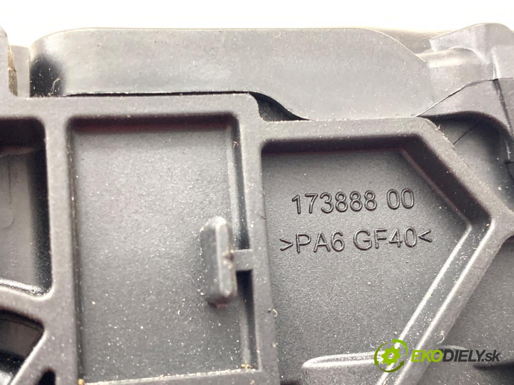 VOLVO V40 liftback 2012 84 kW D2 1560 Potenciometer plynu 31280595 (Potenciometer plynového pedálu)