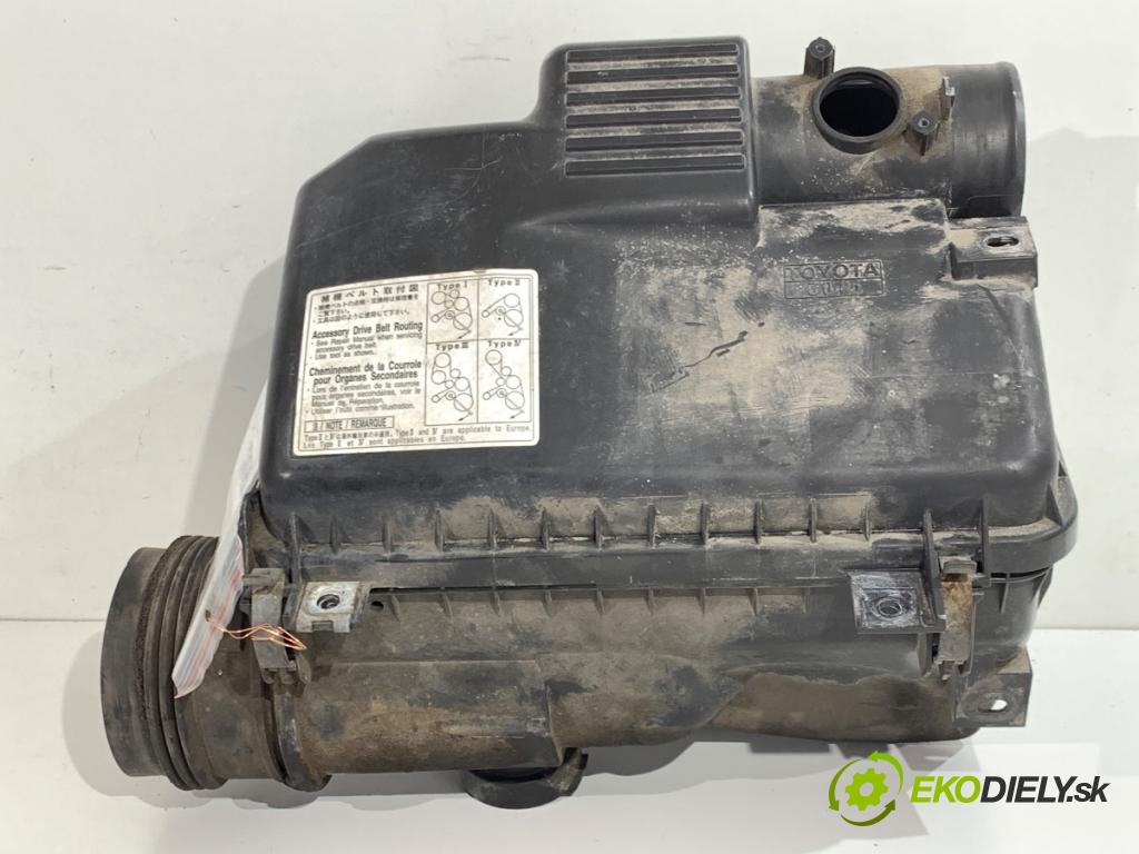 TOYOTA LAND CRUISER J12 samochód terenowy zamknięty 2005 120 kW 3.0 D-4D (KDJ120, KDJ125) 2982 Obal filtra vzduchu  (Obal vzduchového filtra)