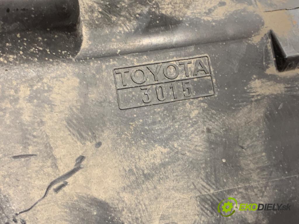 TOYOTA LAND CRUISER J12 samochód terenowy zamknięty 2005 120 kW 3.0 D-4D (KDJ120, KDJ125) 2982 Obal filtra vzduchu  (Obal vzduchového filtra)