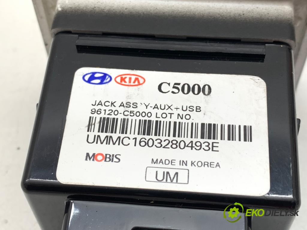 KIA SPORTAGE IV SUV 2016 97 kW 1.6 GDI 1591 HNÍZDO: USB 96120-C5000