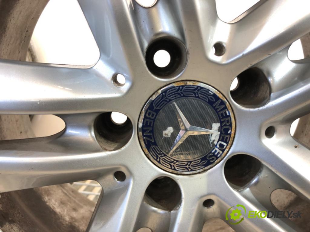 MERCEDES-BENZ W212 sedan 2016 245 kW E 400 4-matic (212.067) 2996 disk HLINÍK 17 5X112 66 ET48 A2124010902