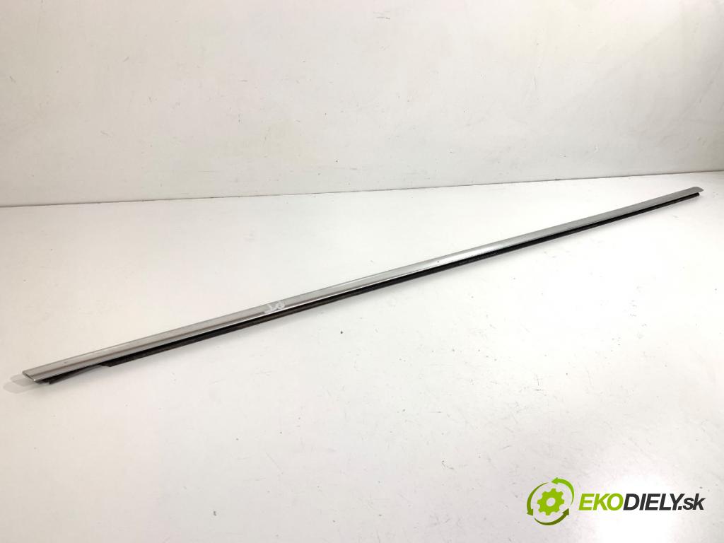 BMW F01 sedan 2010 240 kW 740 i, Li 2979 Lišta Sbírání: zad pravy