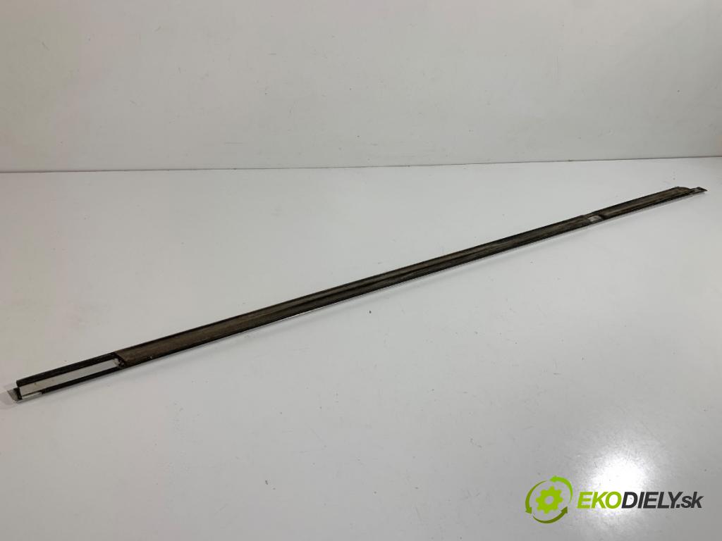BMW F01 sedan 2010 240 kW 740 i, Li 2979 Lišta Sbírání: zad ľavy