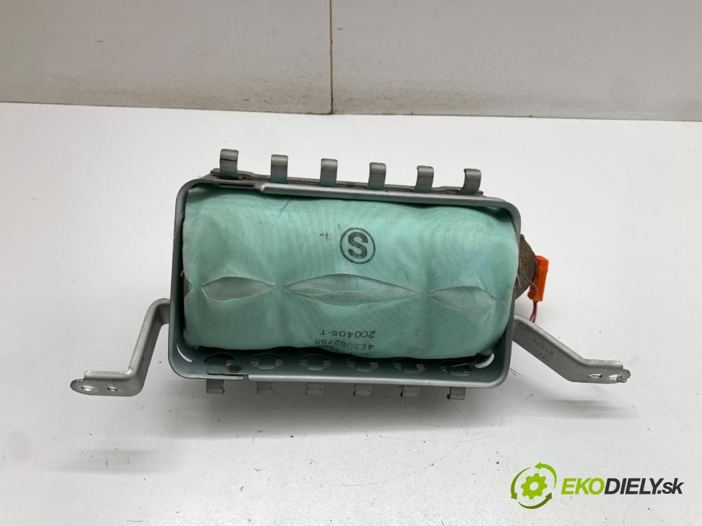 TOYOTA LAND CRUISER J12 samochód terenowy zamknięty 2005 120 kW 3.0 D-4D (KDJ120, KDJ125) 2982 AirBag spolujezdce  (Airbag)
