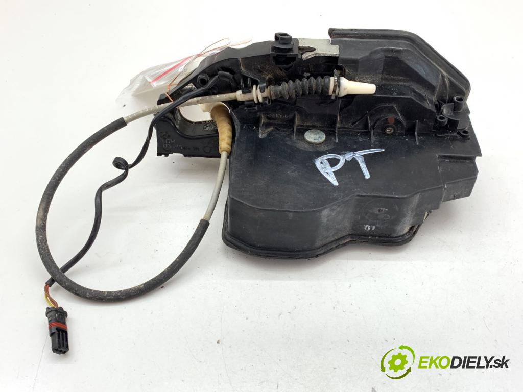 BMW F01 sedan 2010 240 kW 740 i, Li 2979 zámok Dvere pravy zad 7185688