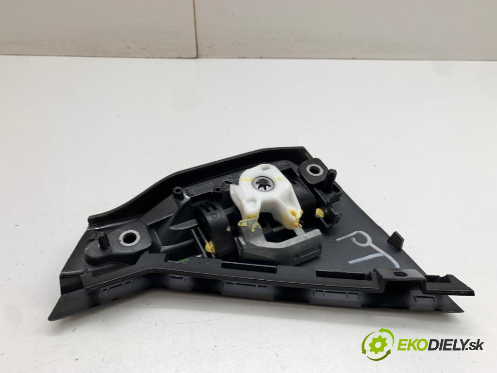 RENAULT CLIO V liftback 2024 74 kW 1.0 LPG (B7MT) 999 klika vnejší pravý zadní část 826066554R
