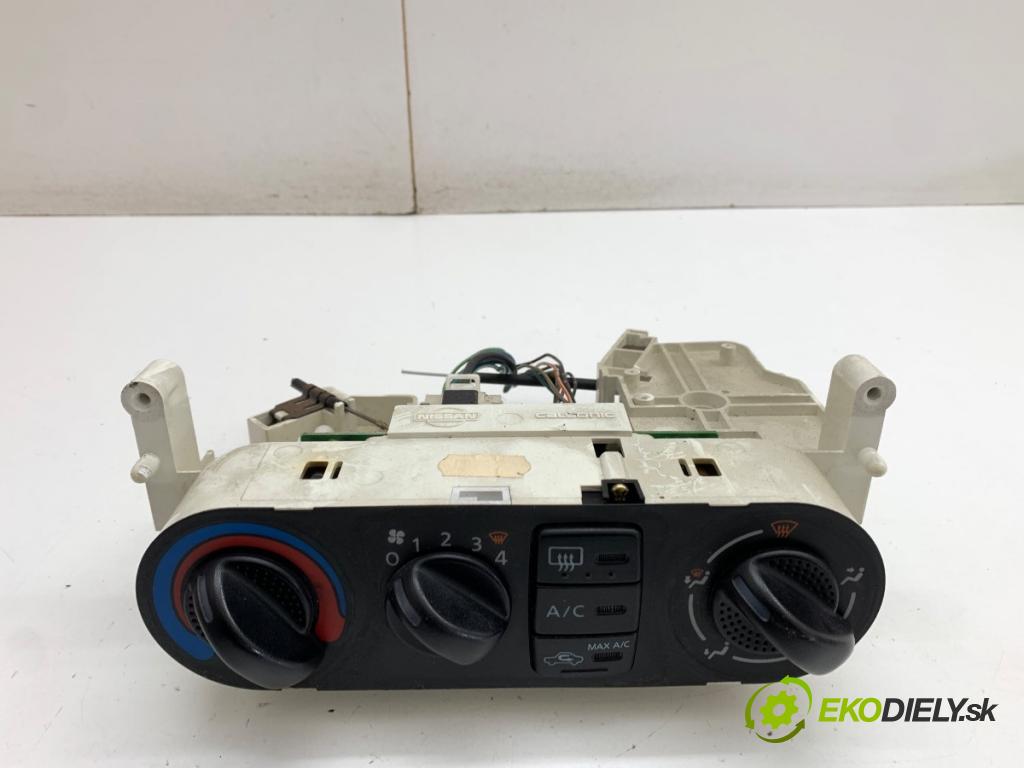 NISSAN ALMERA N16 sedan 2003 85 kW 1.8 1769 Panel ovládaní topení  (Páčky pod volantem)