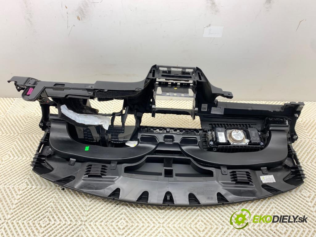 SKODA RAPID liftback 2013 77 kW 1.2 TSI 1197 Palubná doska VANKÚŠ: spolujazdca 5JB857343