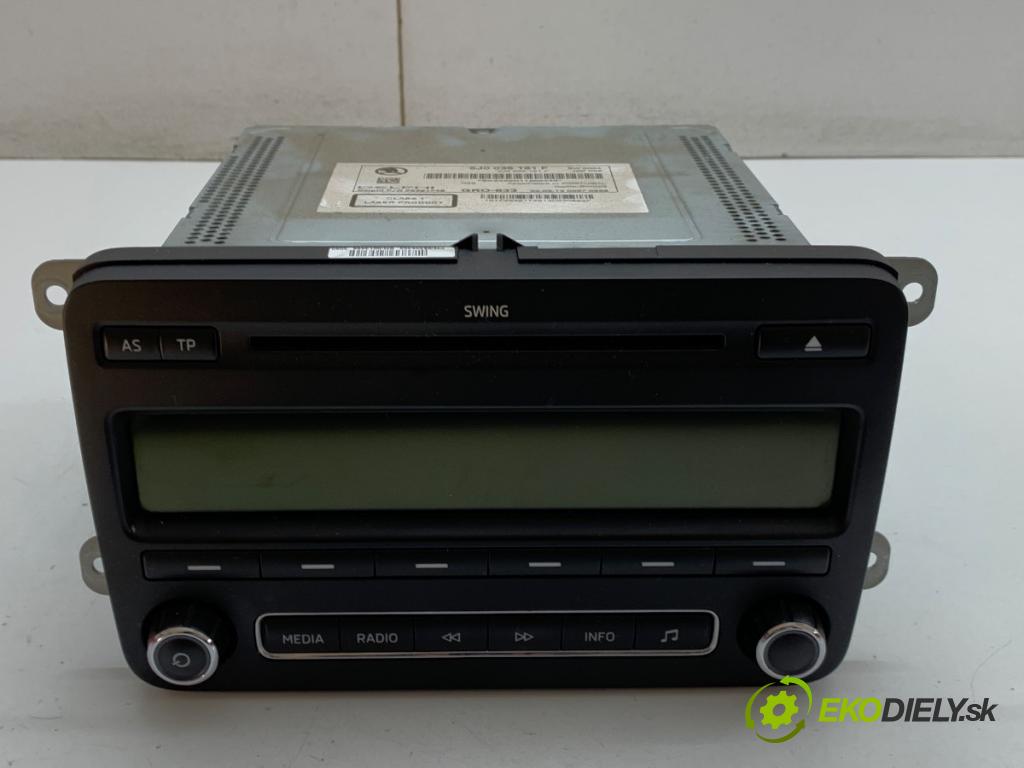 SKODA RAPID liftback 2013 77 kW 1.2 TSI 1197 RADIO 5J0035161F (Audio zařízení)