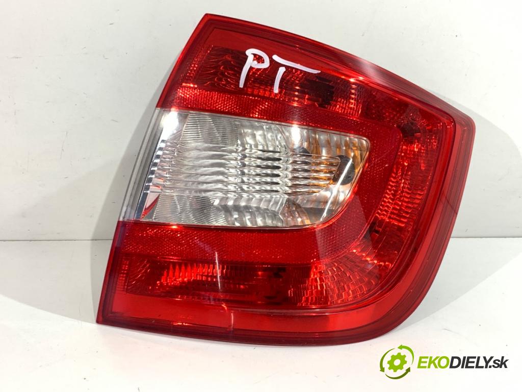 SKODA RAPID liftback 2013 77 kW 1.2 TSI 1197 světlo pravý zadní část 5JH945096