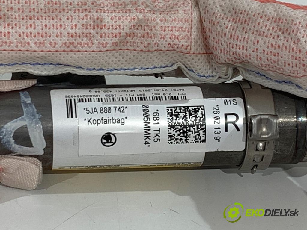SKODA RAPID liftback 2013 77 kW 1.2 TSI 1197 Stropný pravy 5JA880742