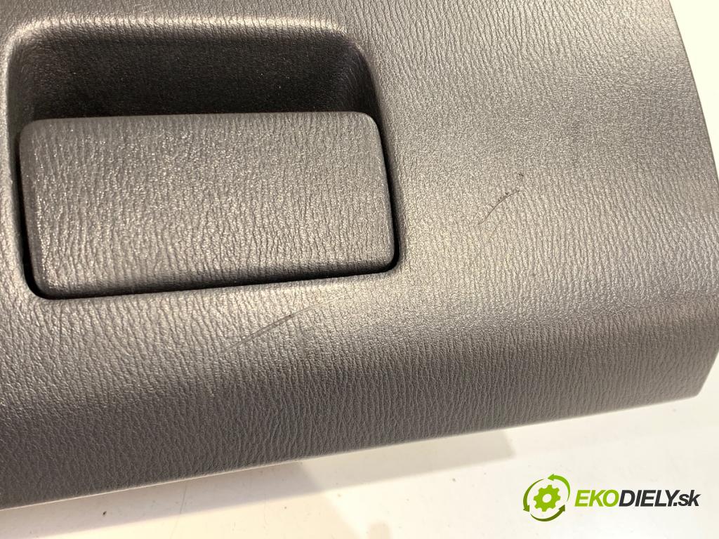 MAZDA 6 GJ Kombi 2016 141 kW 2.5 2488 Priehradka, kastlík spolujazdca GHP9-64261 (Priehradka (kastlík))