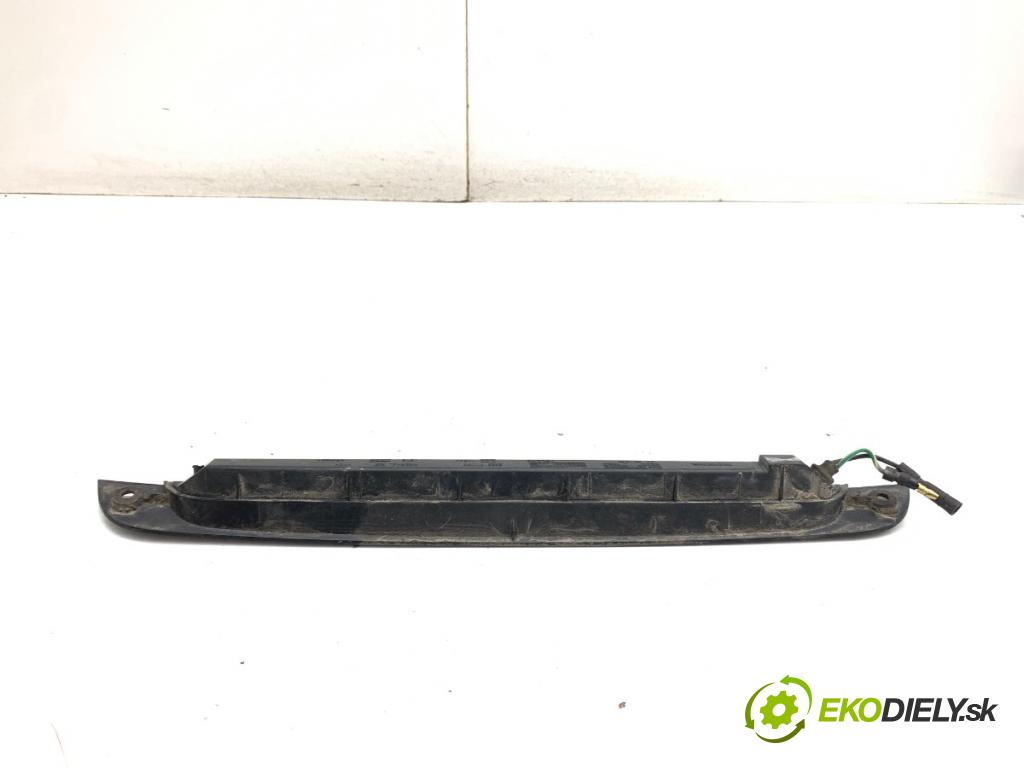 HONDA CIVIC VI Kombi 2000 66 kW 1.4 16V (MB8) 1396 Svetlo brzdových svetiel