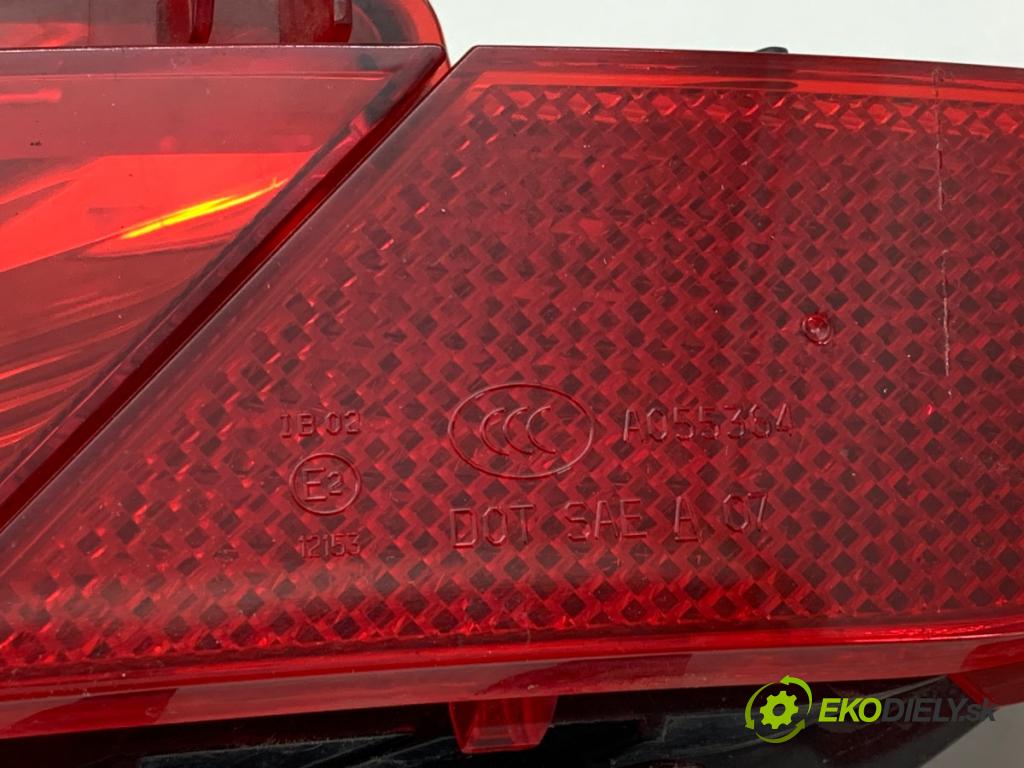 VOLVO XC60 I SUV 2016 140 kW D4 AWD 2400 Svetlo nárazníka ľavy zad
