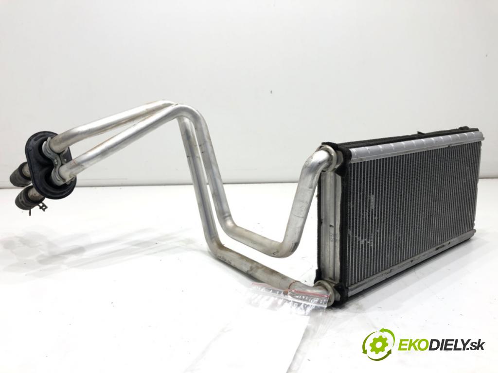 TOYOTA LAND CRUISER J12 samochód terenowy zamknięty 2005 120 kW 3.0 D-4D (KDJ120, KDJ125) 2982 Výhrevné teleso, radiátor kúrenia  (Radiátor kúrenia)