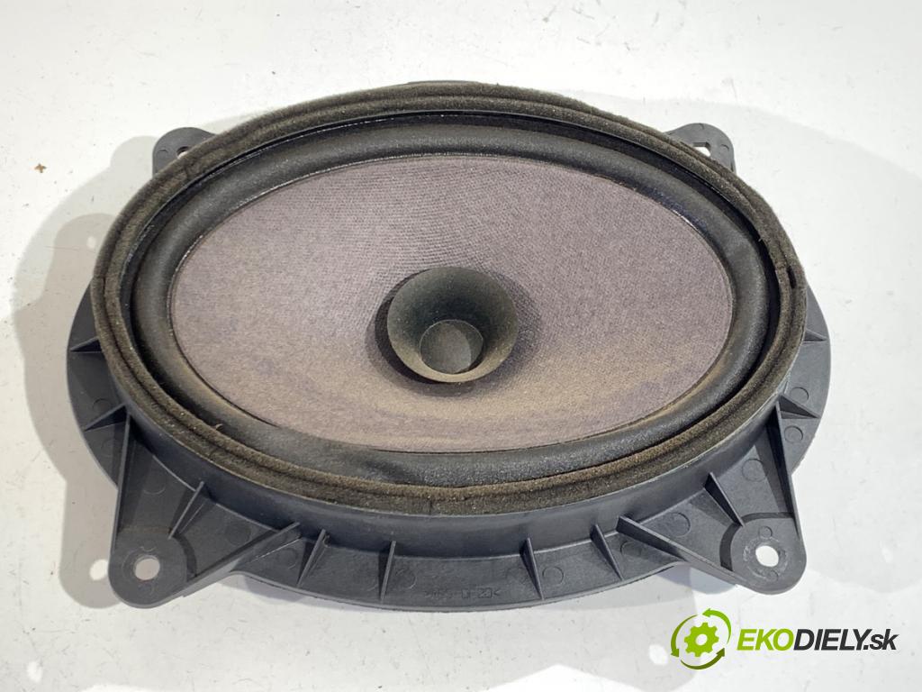 TOYOTA LAND CRUISER J12 samochód terenowy zamknięty 2005 120 kW 3.0 D-4D (KDJ120, KDJ125) 2982 reproduktory 86160-35190
