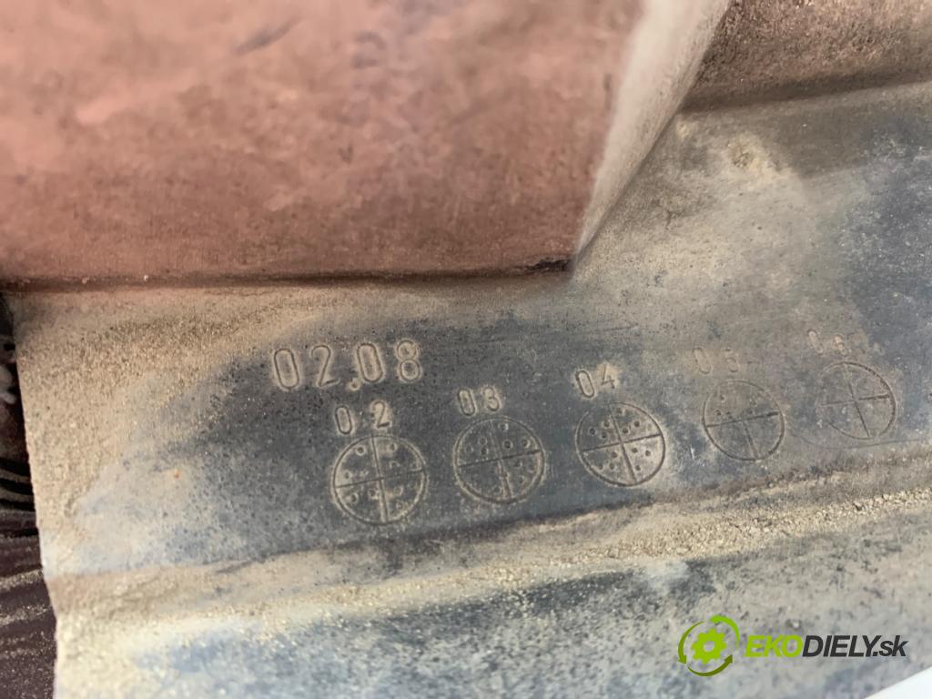 TOYOTA LAND CRUISER J12 samochód terenowy zamknięty 2005 120 kW 3.0 D-4D (KDJ120, KDJ125) 2982 BLATNÍK: pravý zadní část 76625-60160
