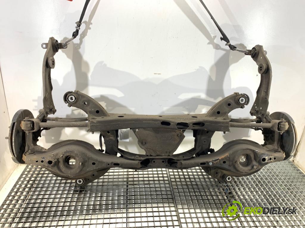 MAZDA 6 GJ Kombi 2016 141 kW 2.5 2488 výztuha zadní část