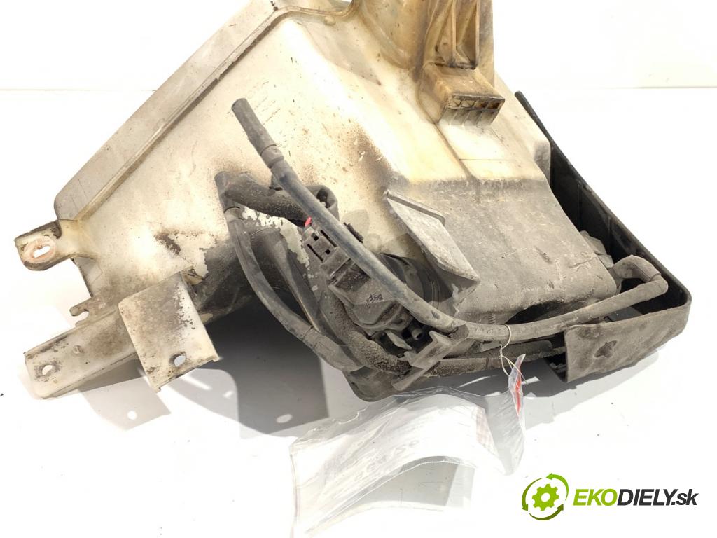 TOYOTA LAND CRUISER J12 samochód terenowy zamknięty 2005 120 kW 3.0 D-4D (KDJ120, KDJ125) 2982 nádržka ostřikovačů 860141-385