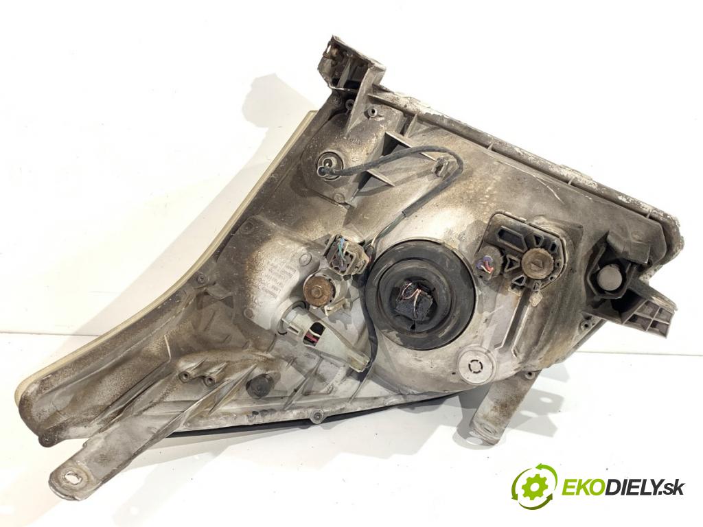 TOYOTA LAND CRUISER J12 samochód terenowy zamknięty 2005 120 kW 3.0 D-4D (KDJ120, KDJ125) 2982 Svetlomet pravy predný