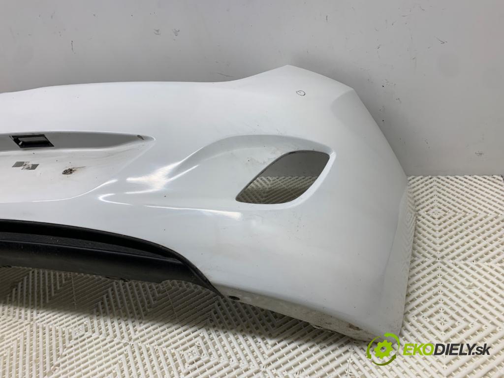 HYUNDAI i30 liftback 2012 73 kW 1.4 1396 nárazník zadní část  (Klika dveří ostatní)