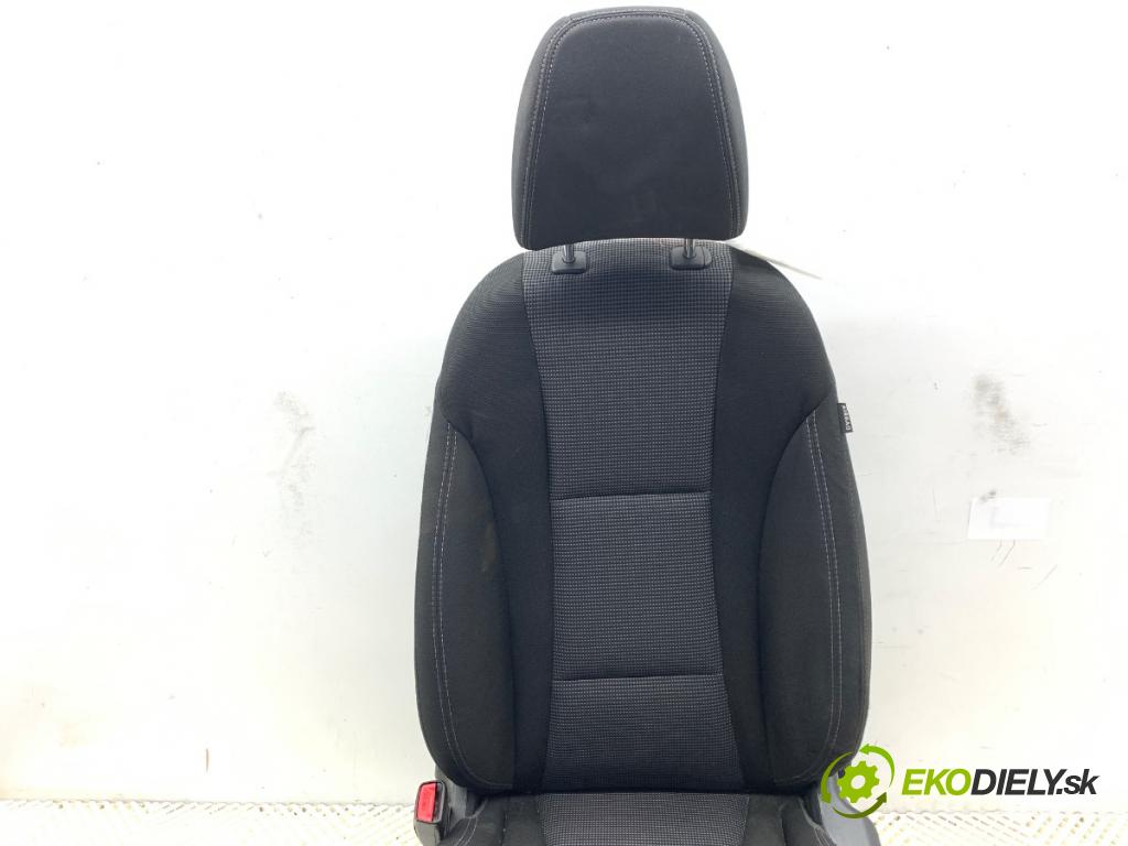 HYUNDAI i30 liftback 2012 73 kW 1.4 1396 sedadlo levý přední část
