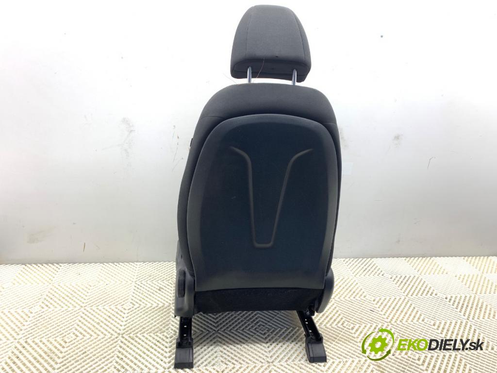 HYUNDAI i30 liftback 2012 73 kW 1.4 1396 sedadlo levý přední část