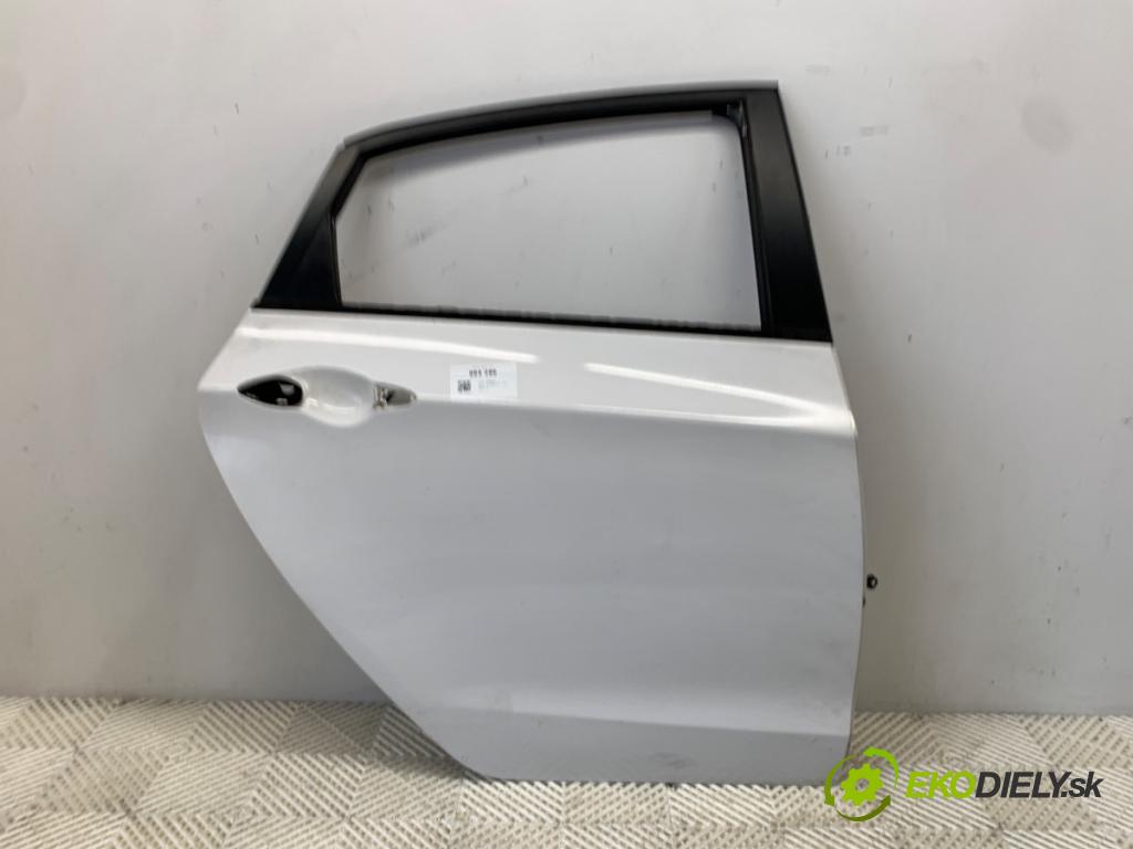 HYUNDAI i30 liftback 2012 73 kW 1.4 1396 dveře pravý zadní část 