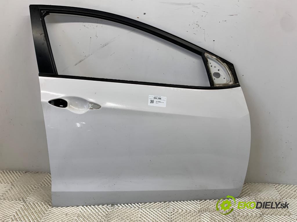 HYUNDAI i30 liftback 2012 73 kW 1.4 1396 dveře pravý přední část 