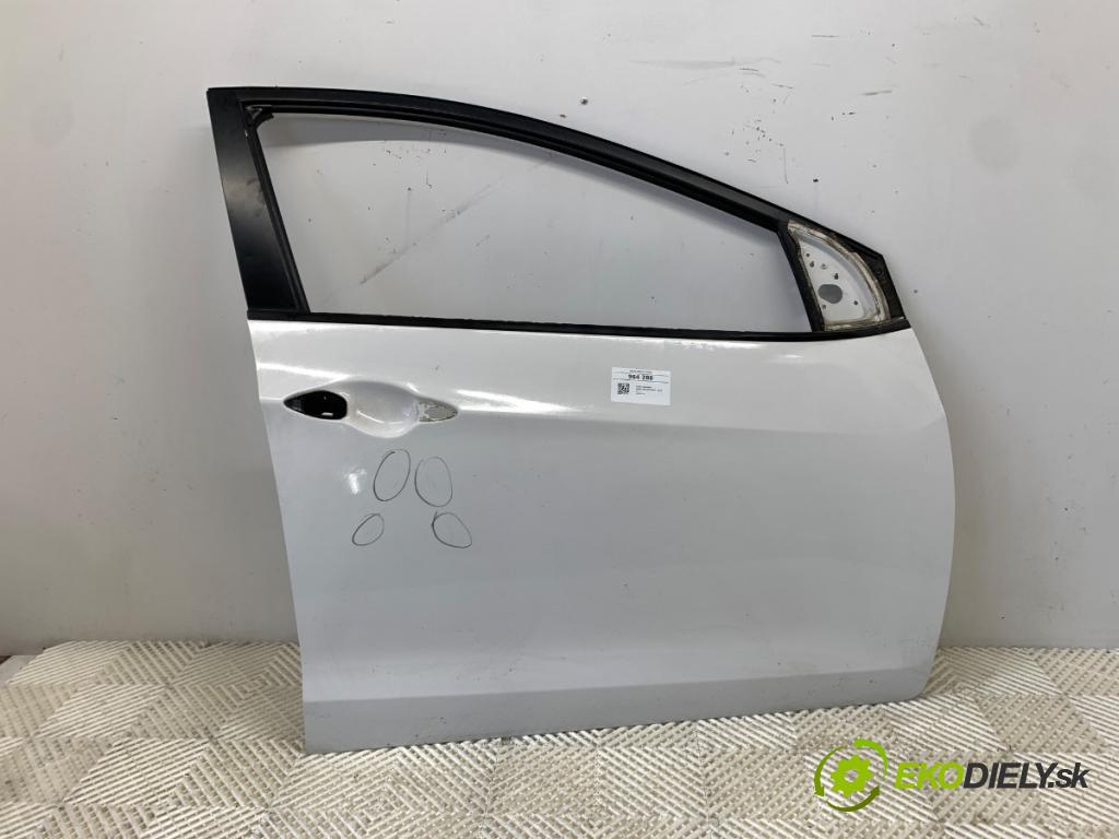 HYUNDAI i30 liftback 2012 73 kW 1.4 1396 dveře pravý přední část
