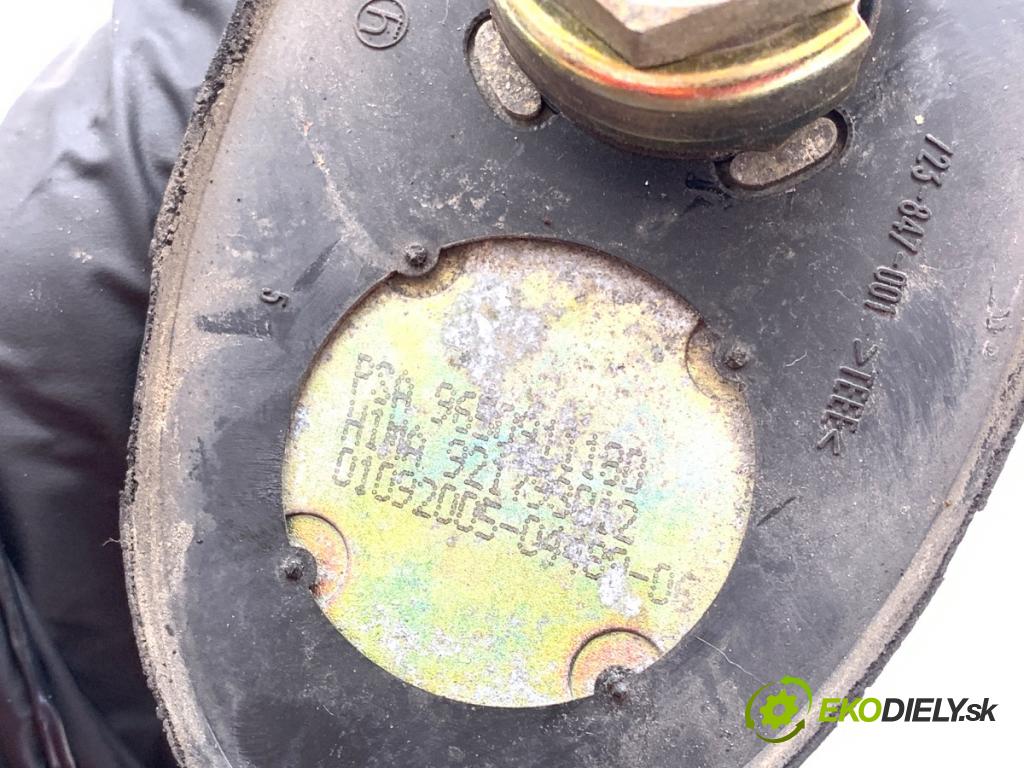 PEUGEOT 307 SW Kombi 2005 103 kW 2.0 16V 1997 ANTENA 9650911180