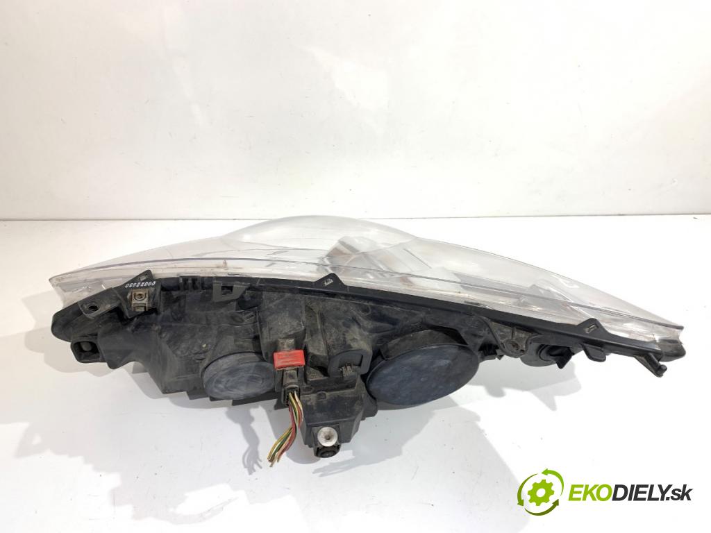 PEUGEOT 307 SW Kombi 2005 103 kW 2.0 16V 1997 světlomet pravý přední část 08-550-1137R