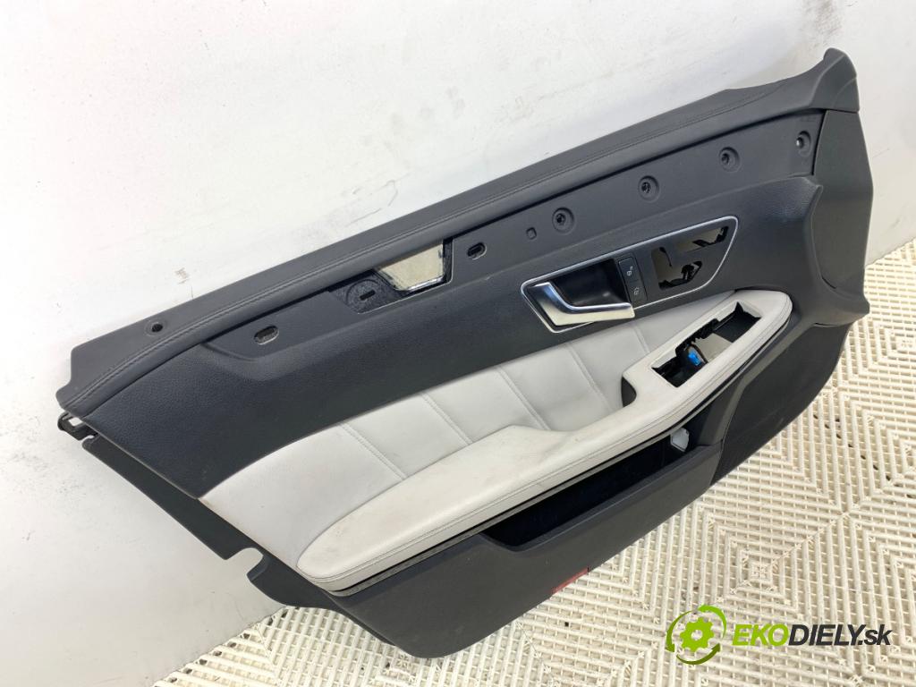 MERCEDES-BENZ W212 sedan 2016 245 kW E 400 4-matic (212.067) 2996 ča dveře levý přední část