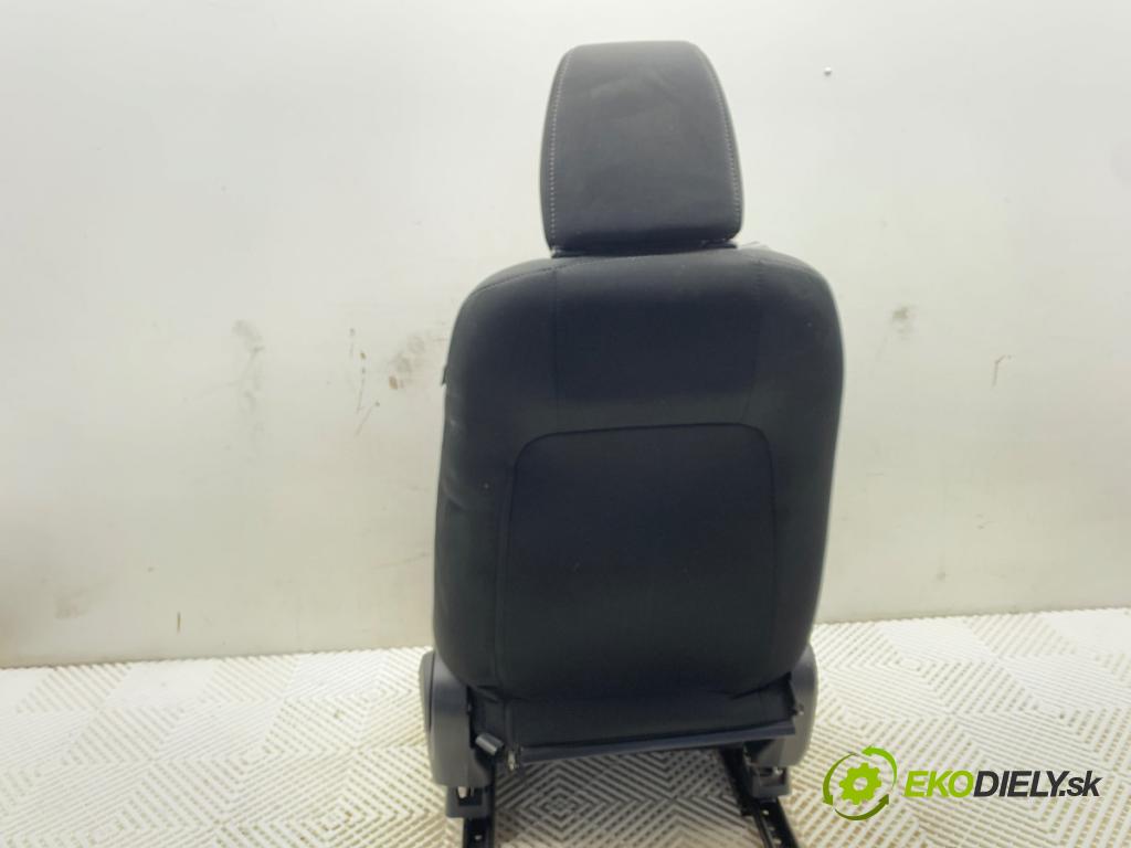 MAZDA 2 DL liftback 2018 66 kW 1.5 SKYACTIV-G 1496 sedadlo levý přední část