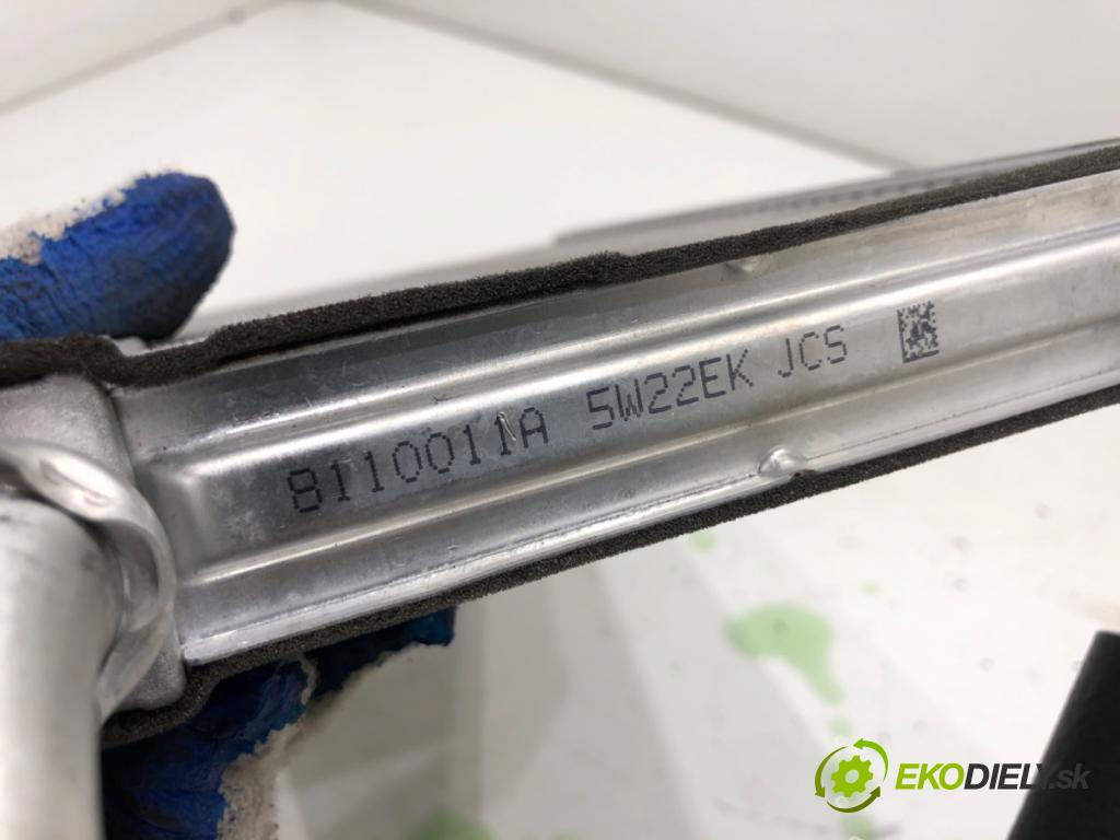 MAZDA 6 GJ Kombi 2016 141 kW 2.5 2488 topné těleso radiátor topení 8110011A (Radiátor topení)