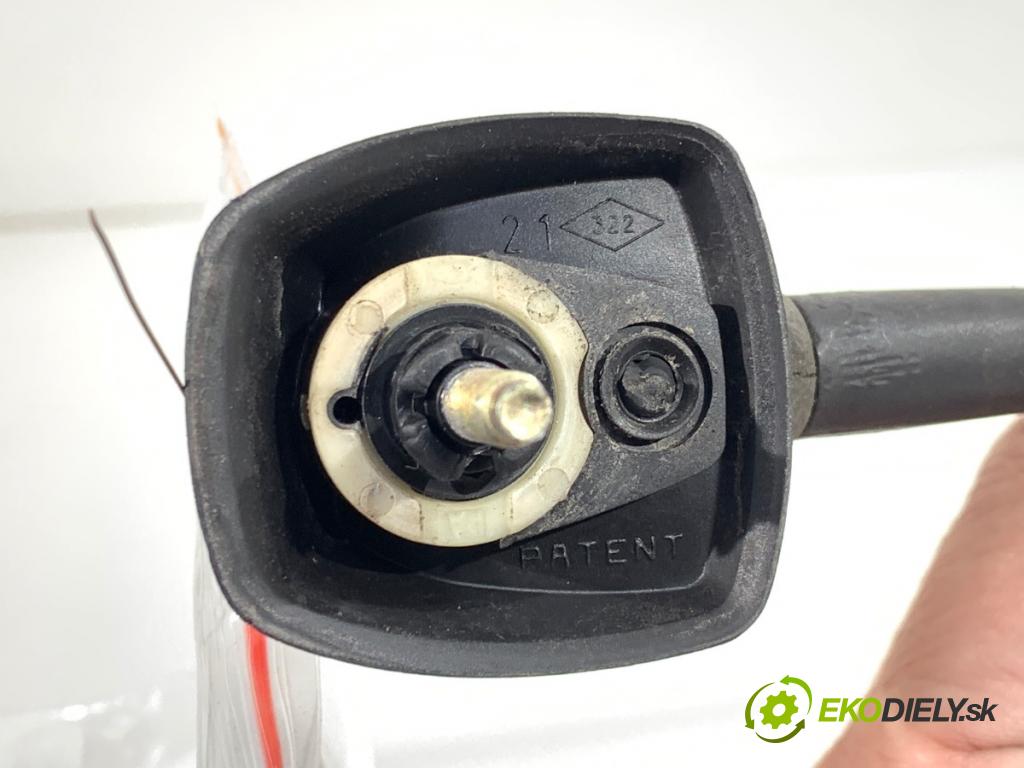 TOYOTA YARIS I liftback 2001 48 kW 1.0 (SCP10_) 998 ANTENA