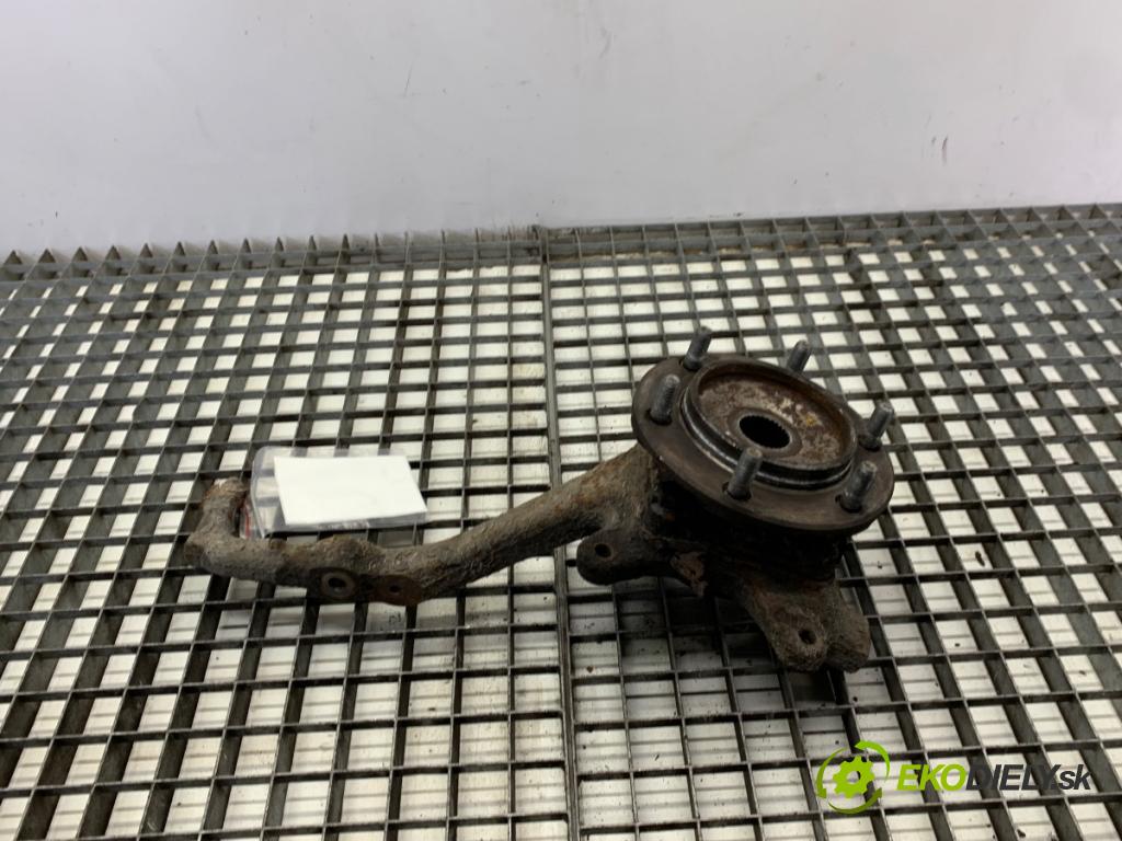 TOYOTA LAND CRUISER J12 samochód terenowy zamknięty 2005 120 kW 3.0 D-4D (KDJ120, KDJ125) 2982 náboj pravý přední část 